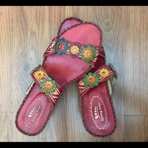 Beautiful Spring Step floral sandals